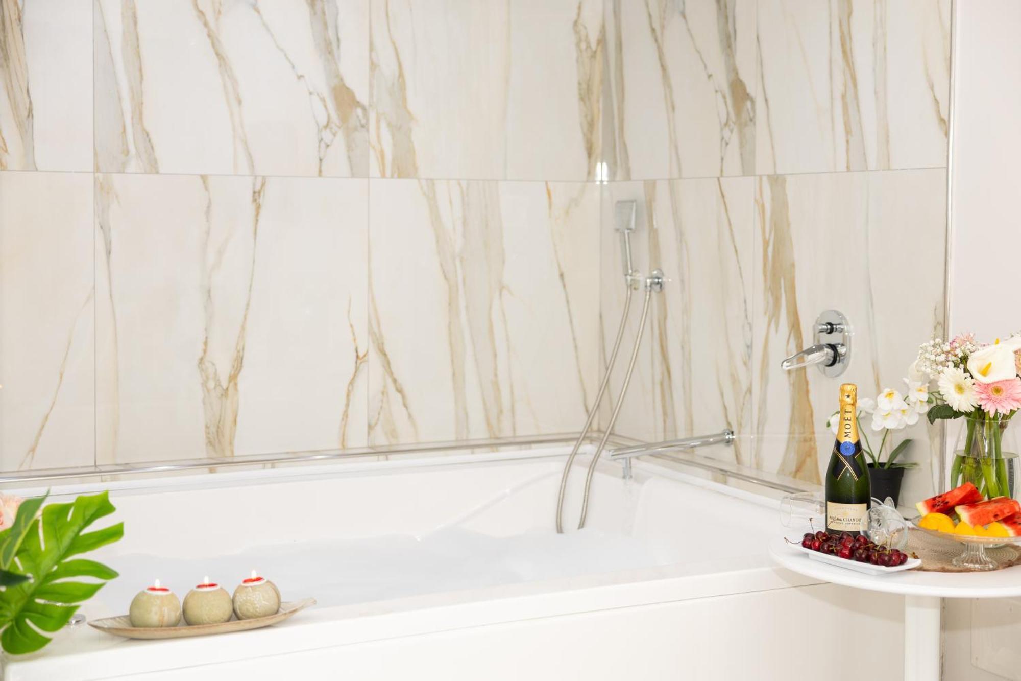 La Perla Luxury Rooms Angri Exteriör bild